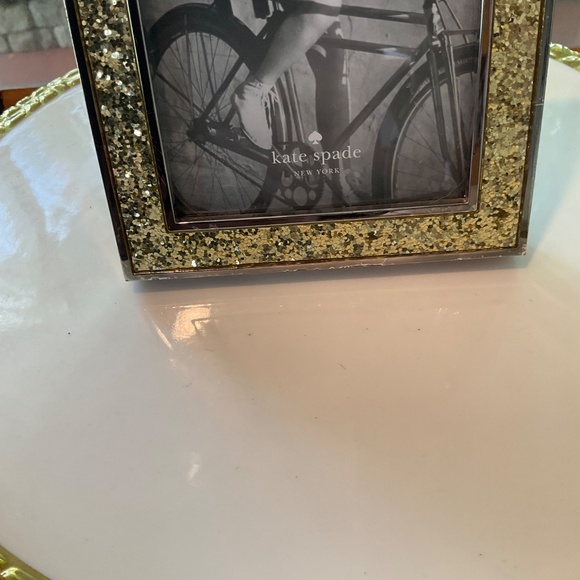 Kate Spade x Lenox Gold Glittery Picture Frame - Size 5-1/2” x 3-1/2” - Picture 2 of 7